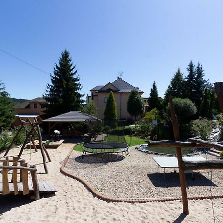 Apartmany Pemi Potstejn Bagian luar foto