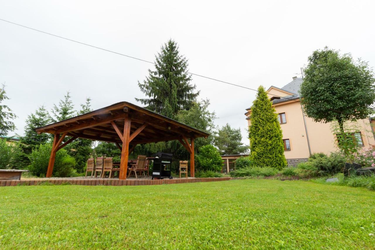 Apartmany Pemi Potstejn Bagian luar foto