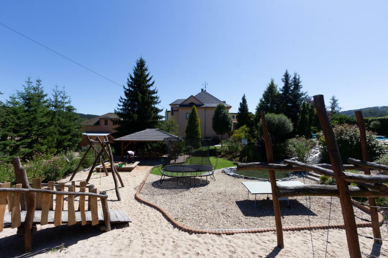 Apartmany Pemi Potstejn Bagian luar foto